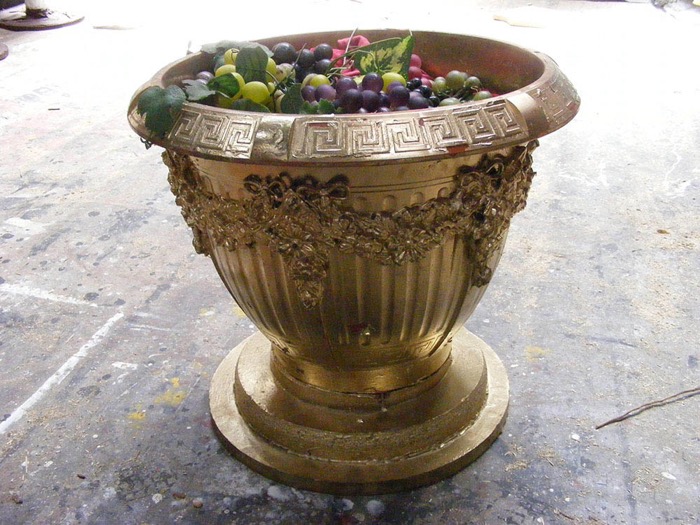 Gold Urn Grapes - Prop For Hire
